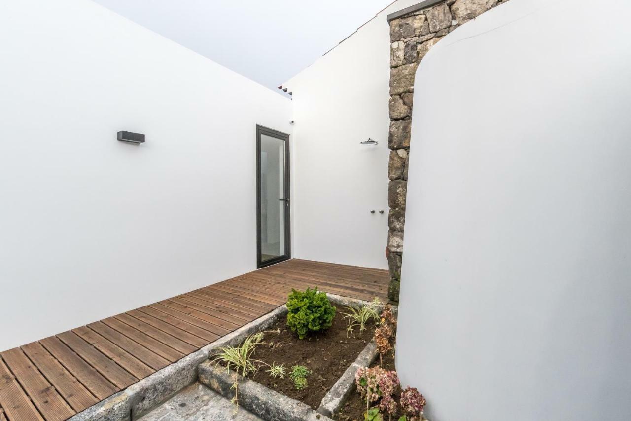 Azaleas Guest House Ribeira Cha Exterior foto